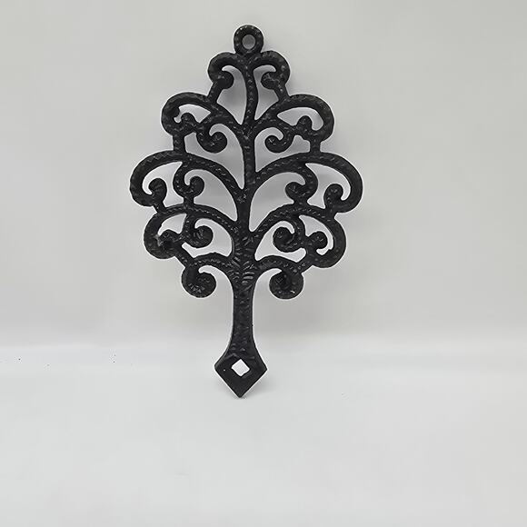 Vintage Cast Iron Trivet or Wall Decor Family Tree Footed Matte Black 8 Inches - Picture 3 of 5